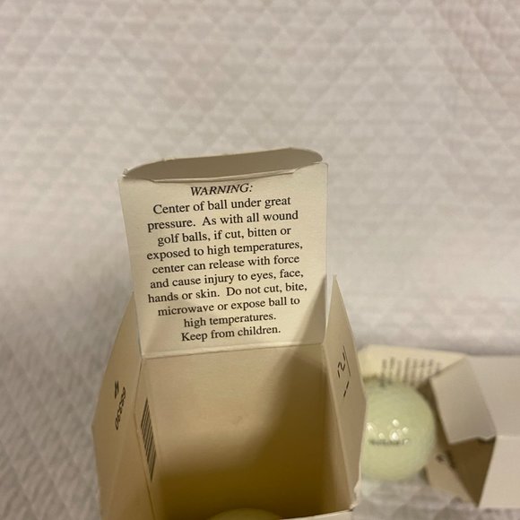 MaxFli Golf Balls 4 Sleeves 12 Pcs. - Picture 8 of 12